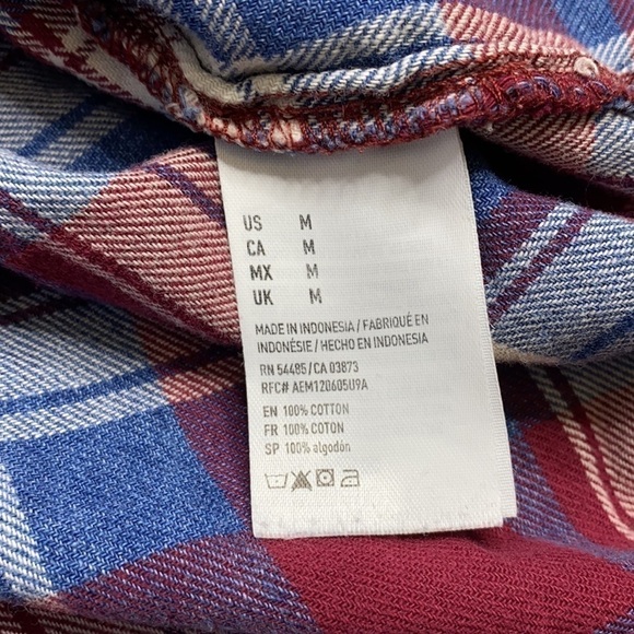 American Eagle Boyfriend Fit Button Up - Picture 4 of 6